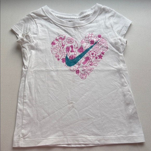 Nike girls outfit 3T - Picture 4 of 6